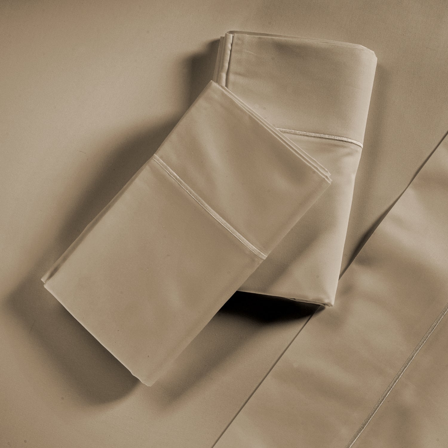 #color_taupe